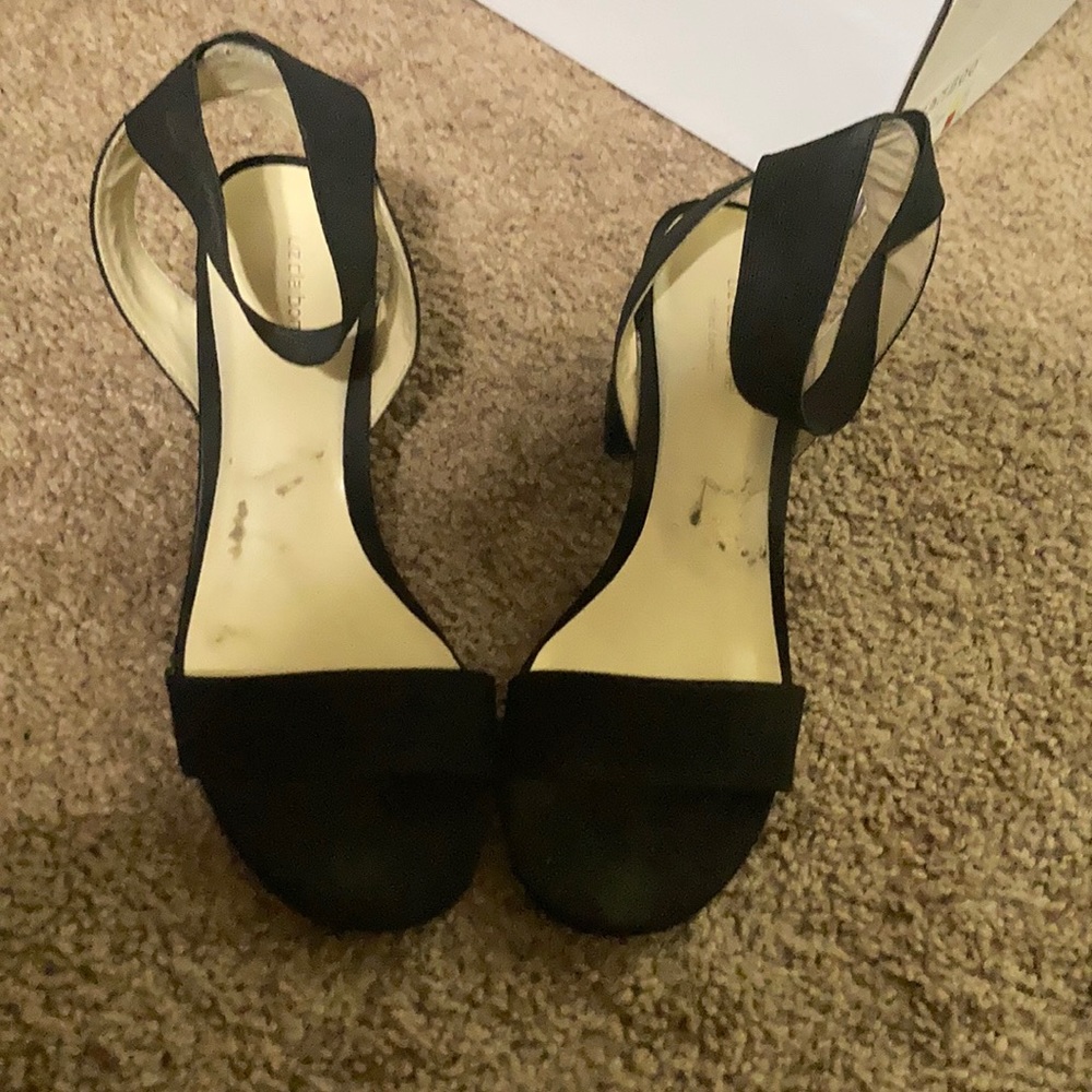 Pumps - Picture 3 of 3